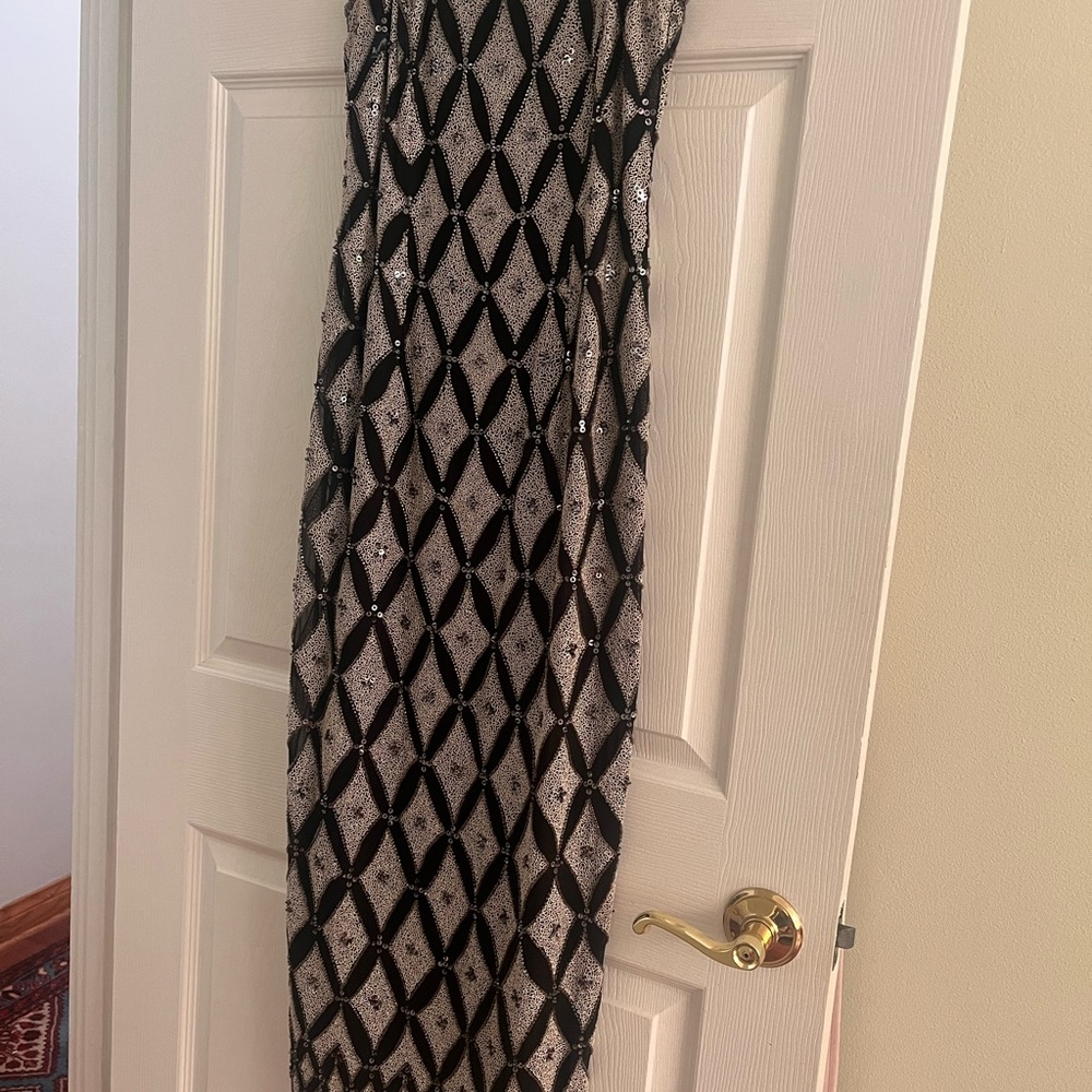 Papell Boutique Black and Silver Geometric Maxi Dress